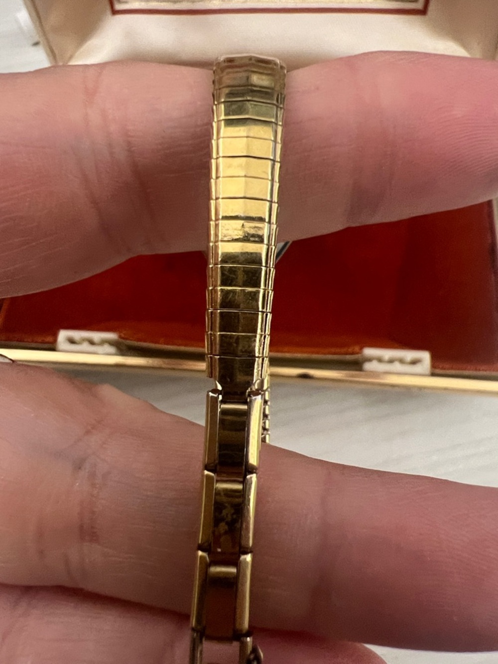 Classic Gold-Tone Women's Bracelet Watch in Brown - Picture 3 of 6